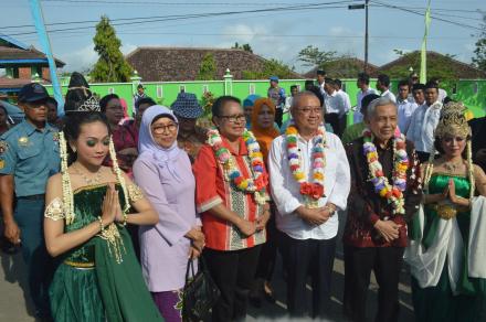 KUNJUNGAN KERJA MENTERI PPPA KE DESA SRIGADING