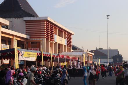 MELIHAT DARI DEKAT CAR FREE DAY BANTUL