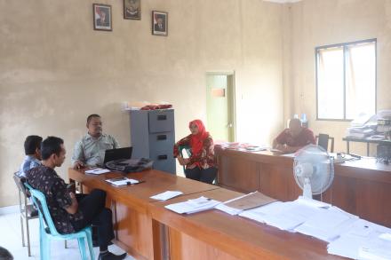 RAKOR INTERNAL PAMONG DESA SRIGADING BAHAS PROGRES KEGIATAN DESA