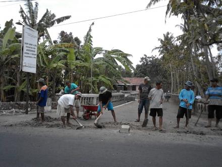 PROGRAM PADAT KARYA TUNAI PEDUKUHAN 02 CEME