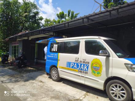 Mobil Pajak PBB Di Pedukuhan Srigading